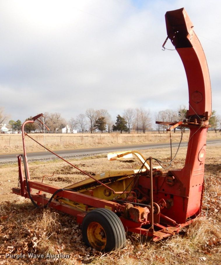 image for item JK9143 New Holland 718  forage harvester