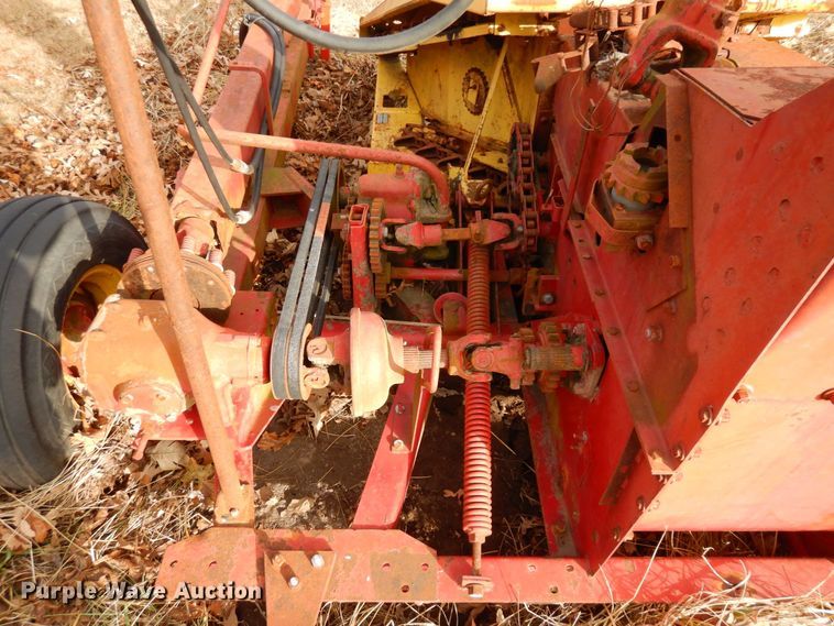 image for item JK9143 New Holland 718  forage harvester