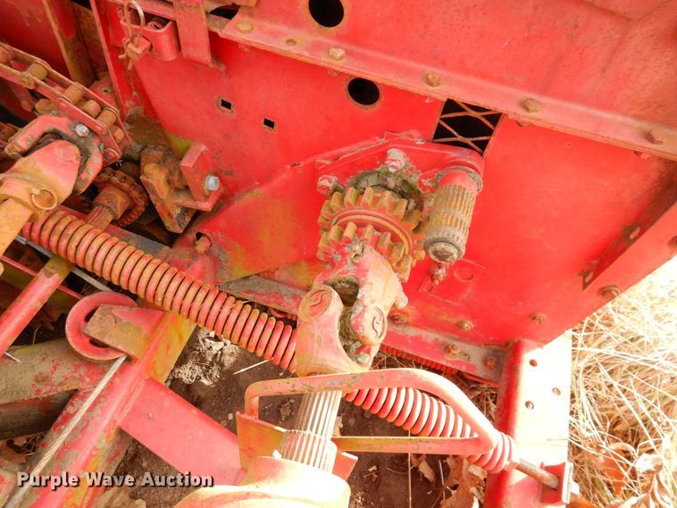 image for item JK9143 New Holland 718  forage harvester