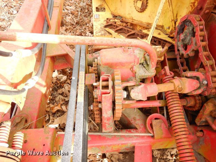 image for item JK9143 New Holland 718  forage harvester