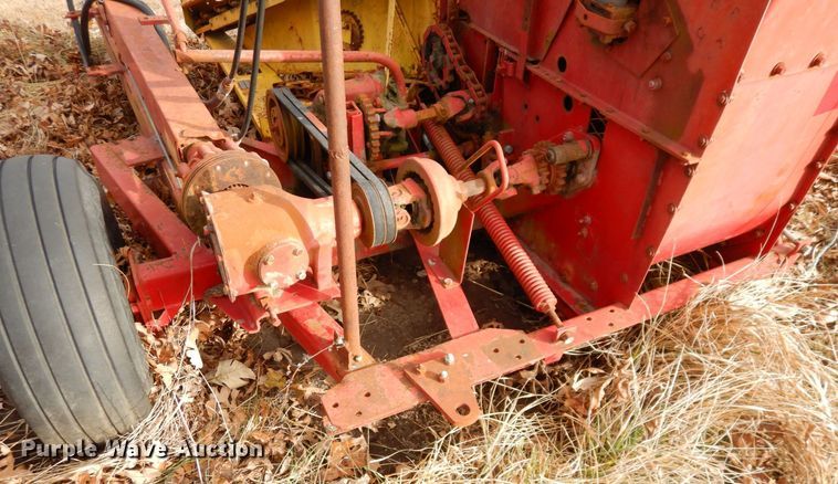 image for item JK9143 New Holland 718  forage harvester