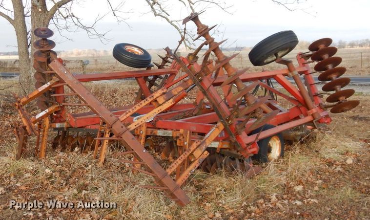 image for item JK9144 International 490  tandem disk