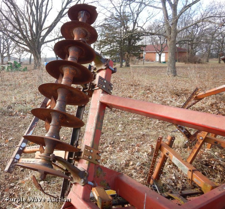 image for item JK9144 International 490  tandem disk