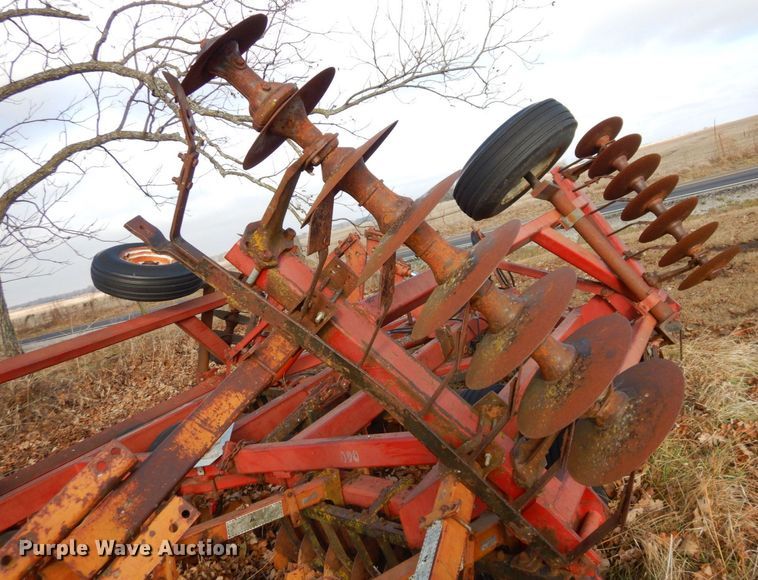 image for item JK9144 International 490  tandem disk