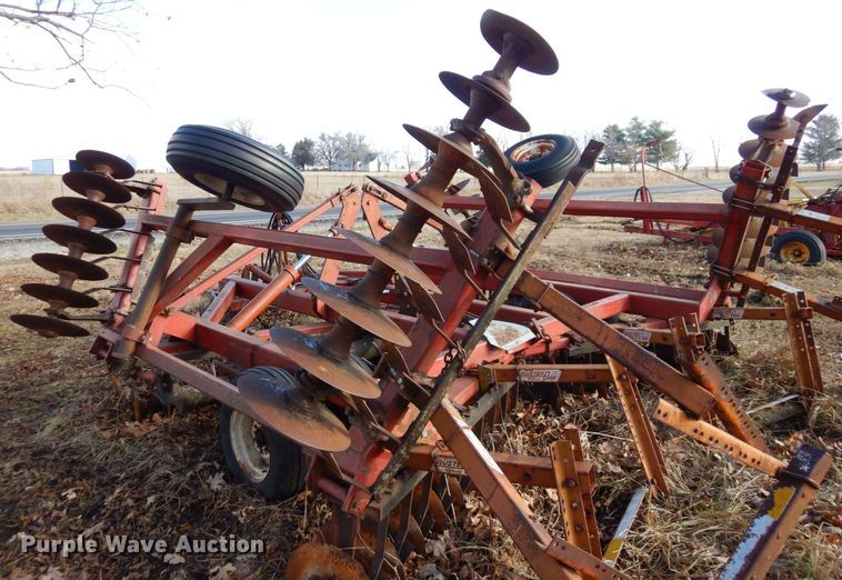 image for item JK9144 International 490  tandem disk