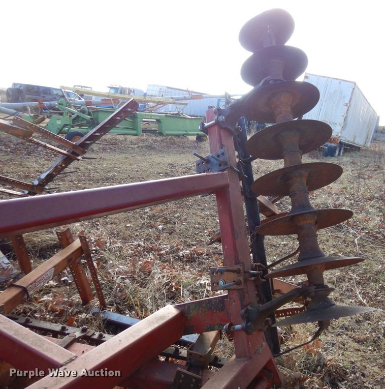 image for item JK9144 International 490  tandem disk