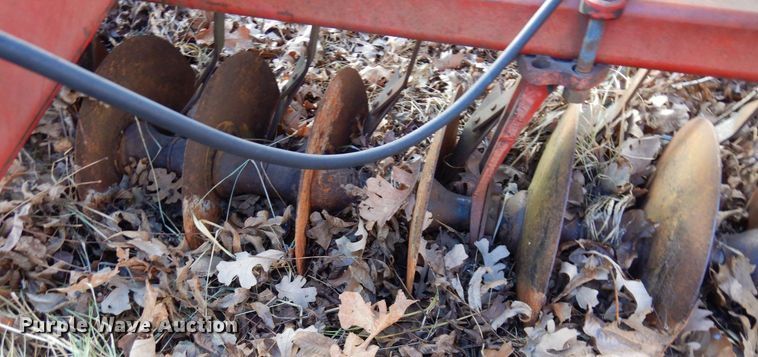 image for item JK9144 International 490  tandem disk