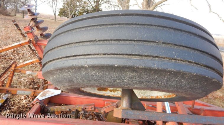 image for item JK9144 International 490  tandem disk