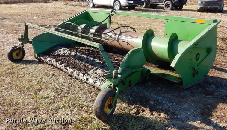 image for item JK9147 John Deere 212  pickup head