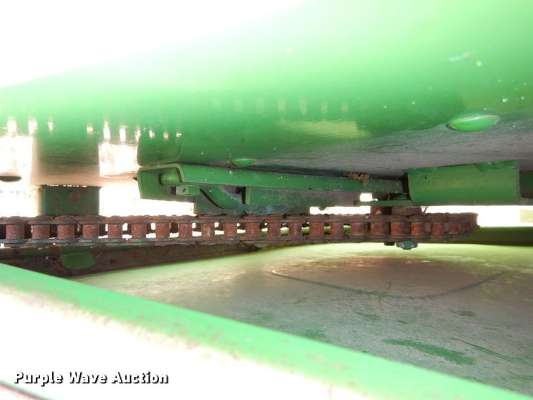 image for item JK9147 John Deere 212  pickup head