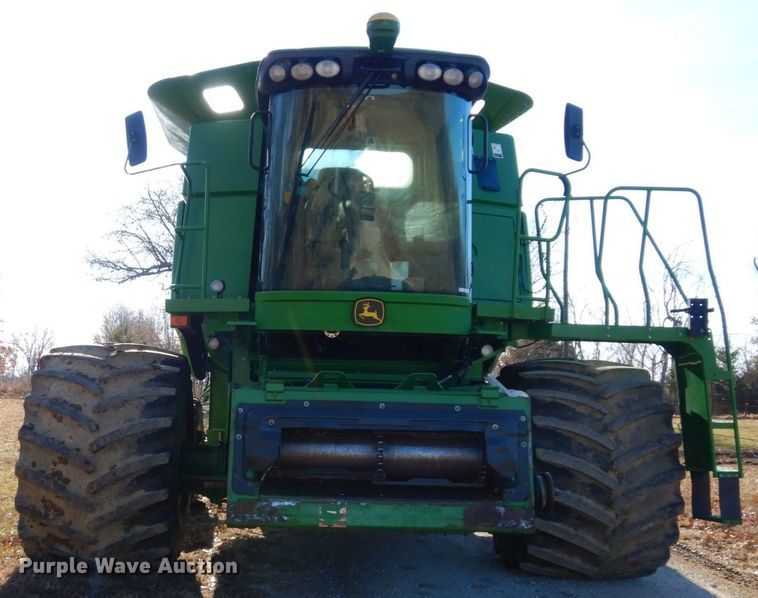 image for item JK9148 2008 John Deere 9770 STS  RWA combine