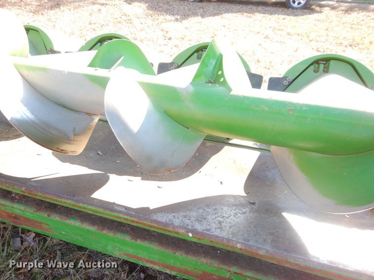 image for item JK9149 2009 John Deere 608C  corn head