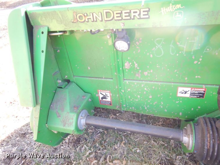 image for item JK9149 2009 John Deere 608C  corn head