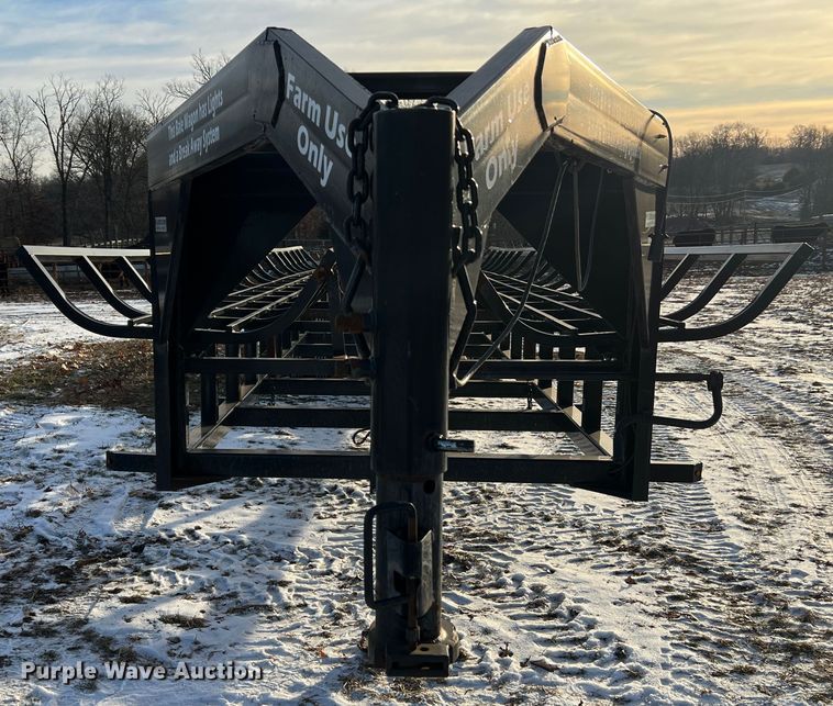 image for item JU9710 Industrias America 20X4  hay bale trailer