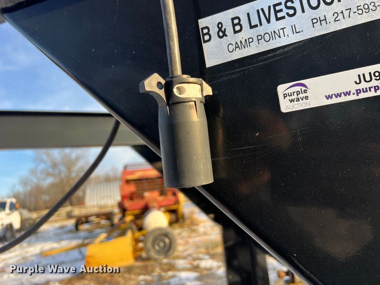 image for item JU9710 Industrias America 20X4  hay bale trailer