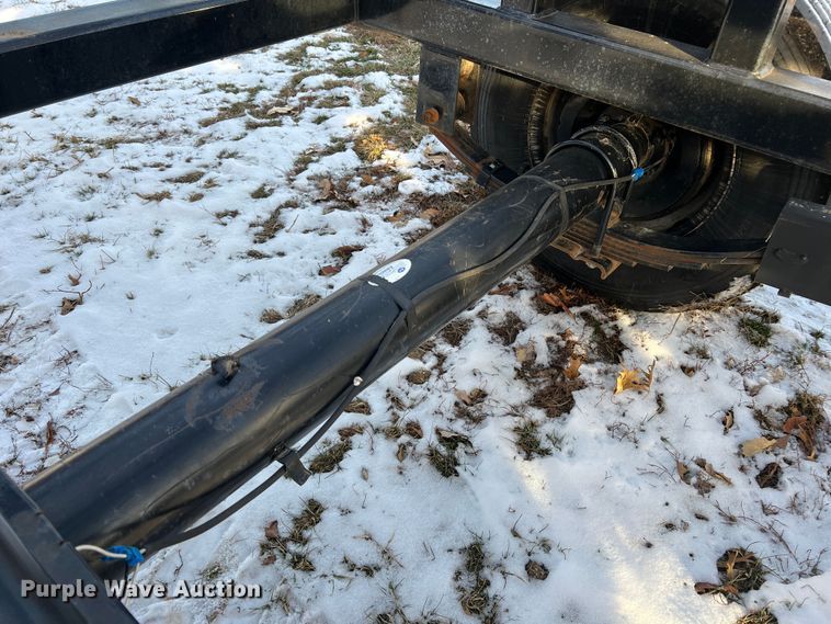 image for item JU9710 Industrias America 20X4  hay bale trailer