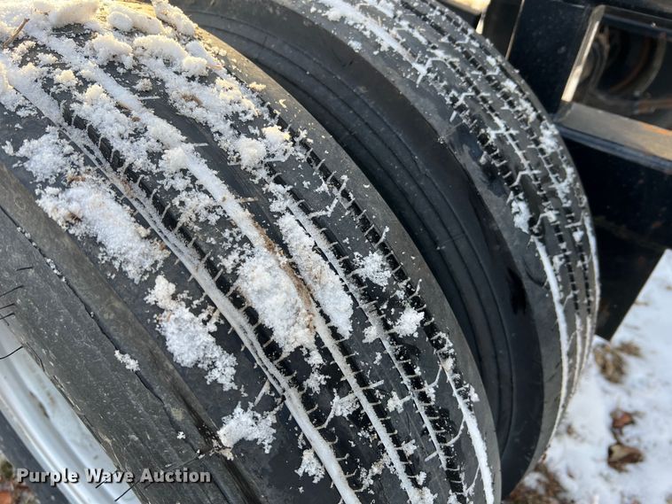 image for item JU9710 Industrias America 20X4  hay bale trailer