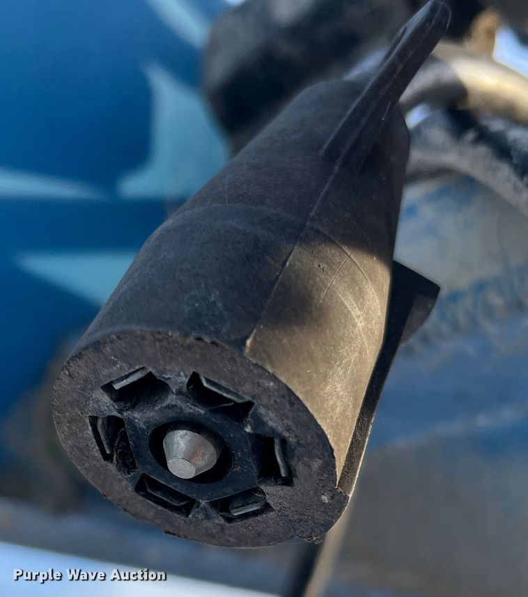 image for item JU9711 Plus1  hay bale trailer