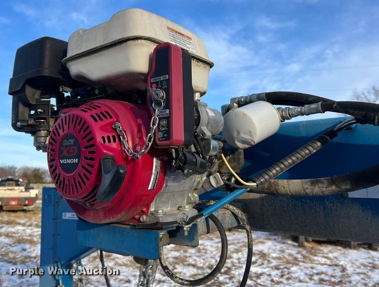 image for item JU9711 Plus1  hay bale trailer