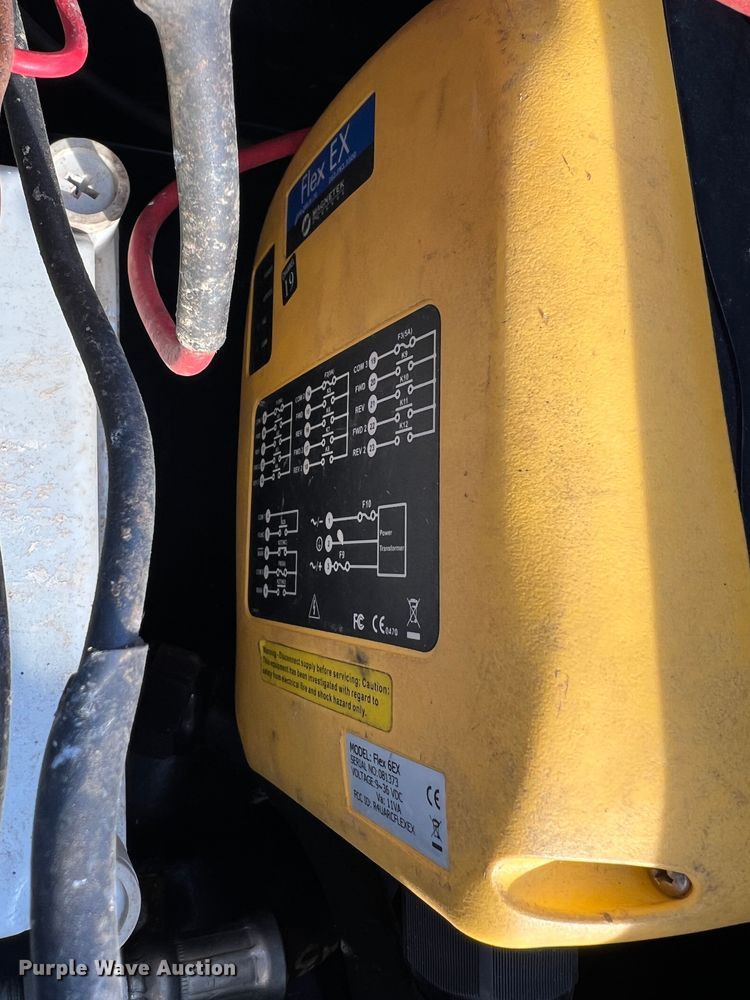 image for item JU9711 Plus1  hay bale trailer