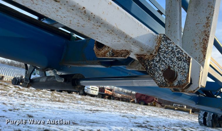 image for item JU9711 Plus1  hay bale trailer