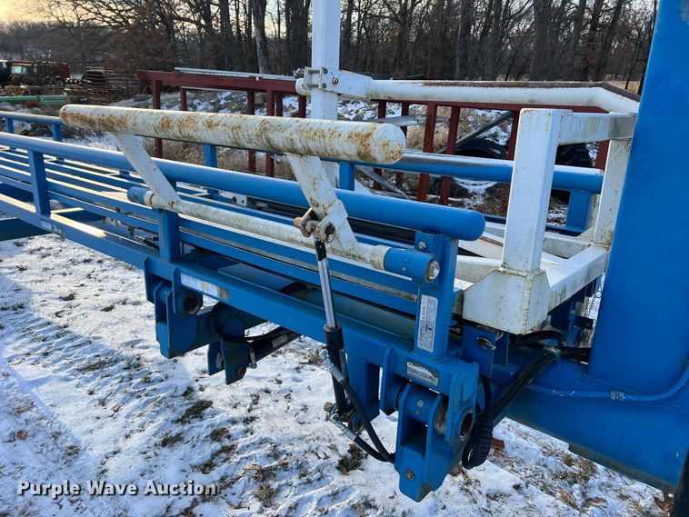 image for item JU9711 Plus1  hay bale trailer