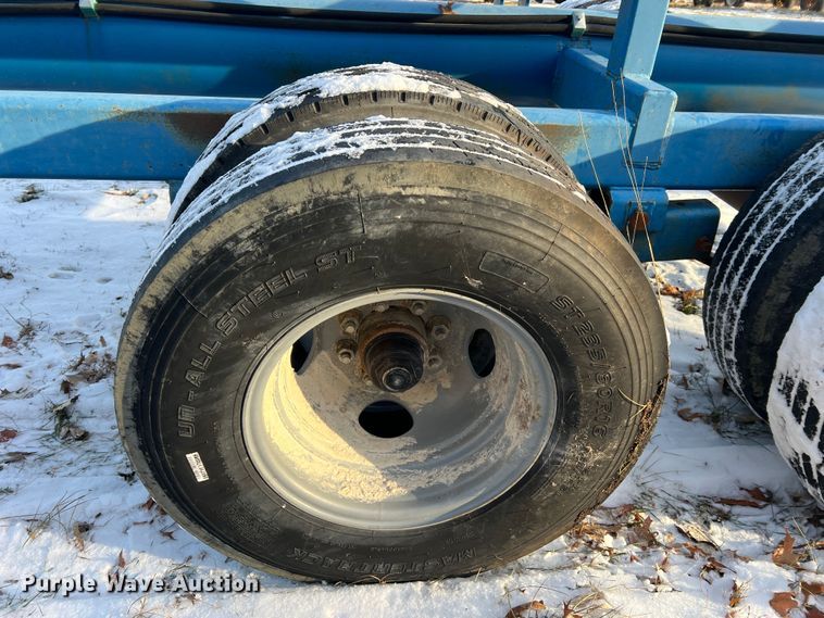 image for item JU9711 Plus1  hay bale trailer