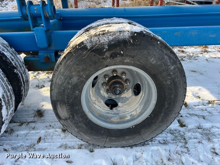 image for item JU9711 Plus1  hay bale trailer