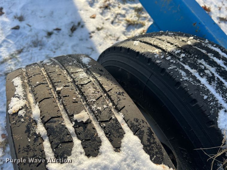 image for item JU9711 Plus1  hay bale trailer