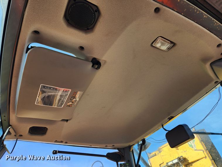 image for item KT9504 Kubota M6-111  MFWD tractor