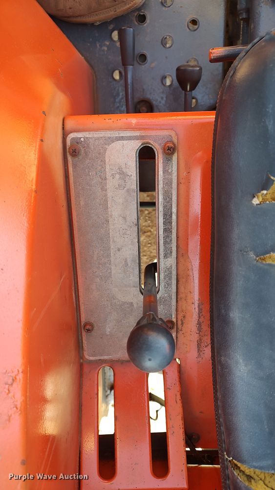 image for item LK9507 Kubota L4150DT  MFWD tractor