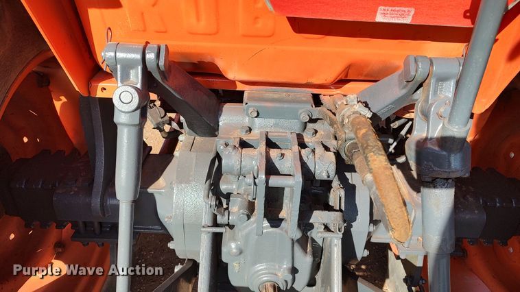 image for item LK9507 Kubota L4150DT  MFWD tractor