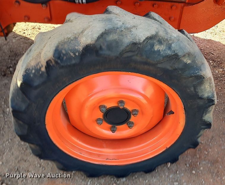 image for item LK9507 Kubota L4150DT  MFWD tractor