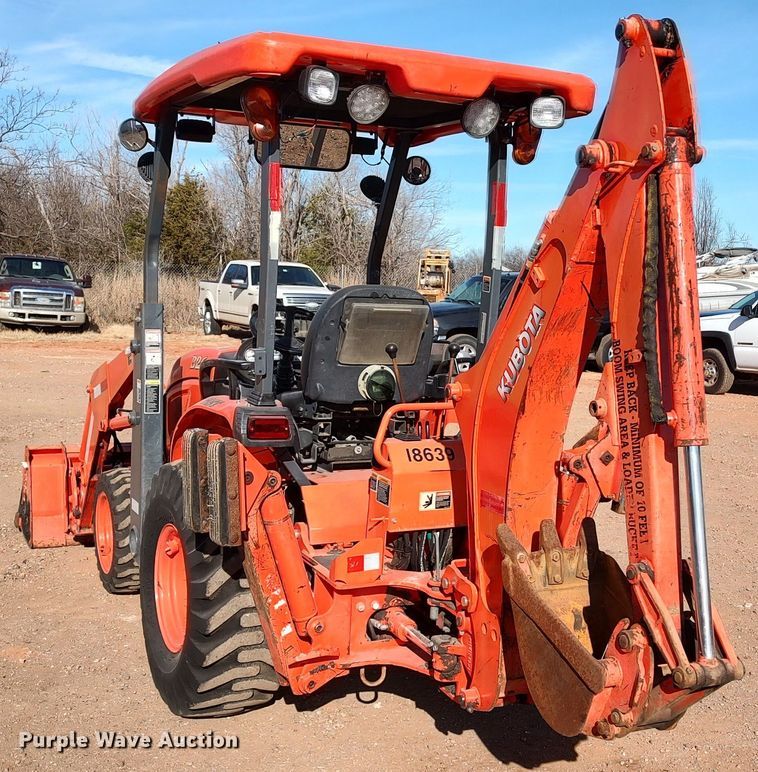 image for item LK9508 Kubota B26  backhoe