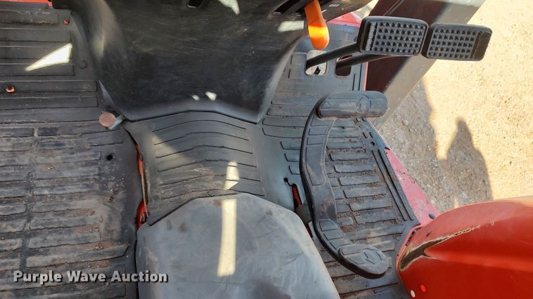 image for item LK9508 Kubota B26  backhoe