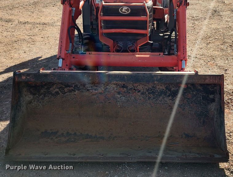 image for item LK9508 Kubota B26  backhoe