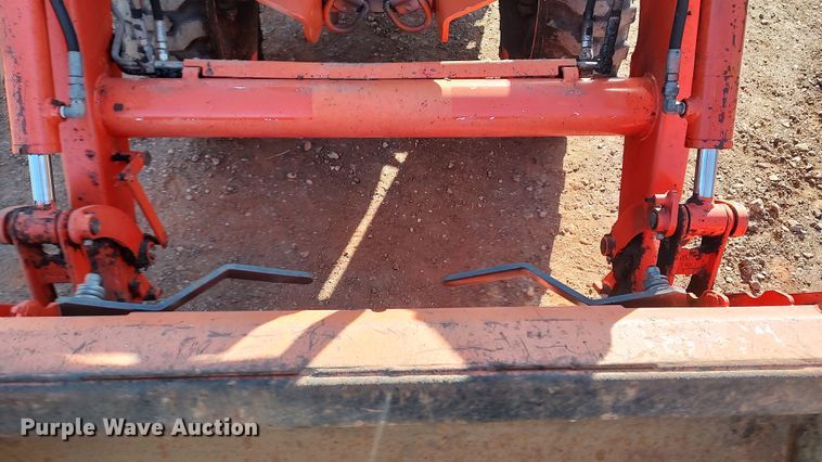 image for item LK9508 Kubota B26  backhoe