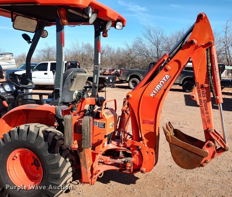 image for item LK9508 Kubota B26  backhoe