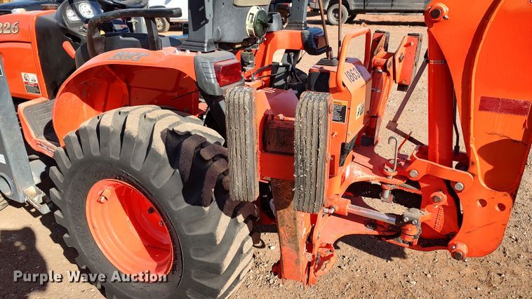 image for item LK9508 Kubota B26  backhoe