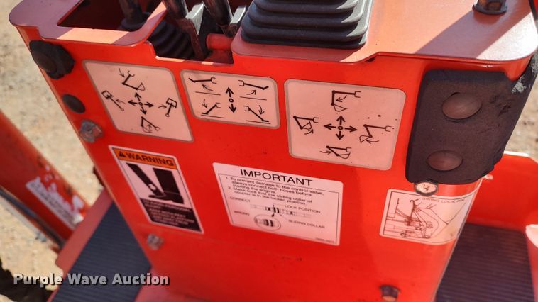 image for item LK9508 Kubota B26  backhoe