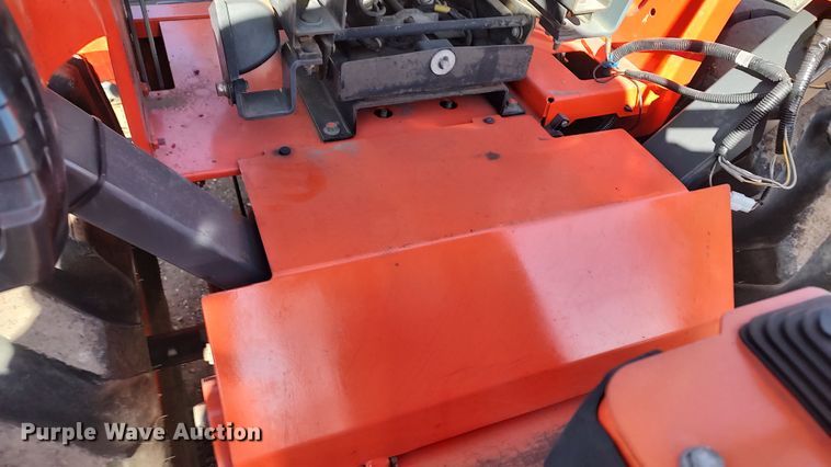 image for item LK9508 Kubota B26  backhoe