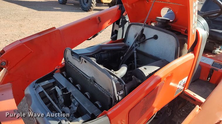 image for item LK9508 Kubota B26  backhoe