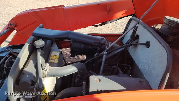 image for item LK9508 Kubota B26  backhoe