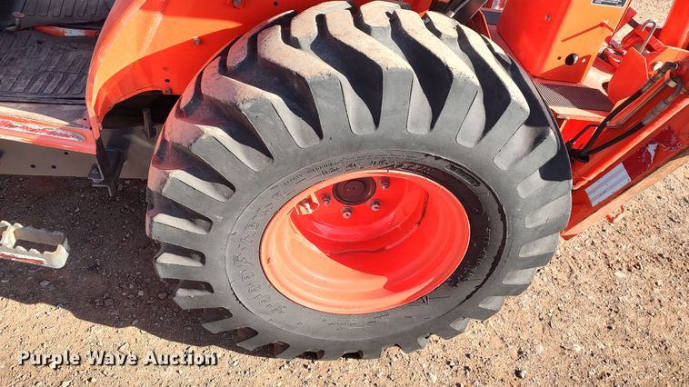 image for item LK9508 Kubota B26  backhoe