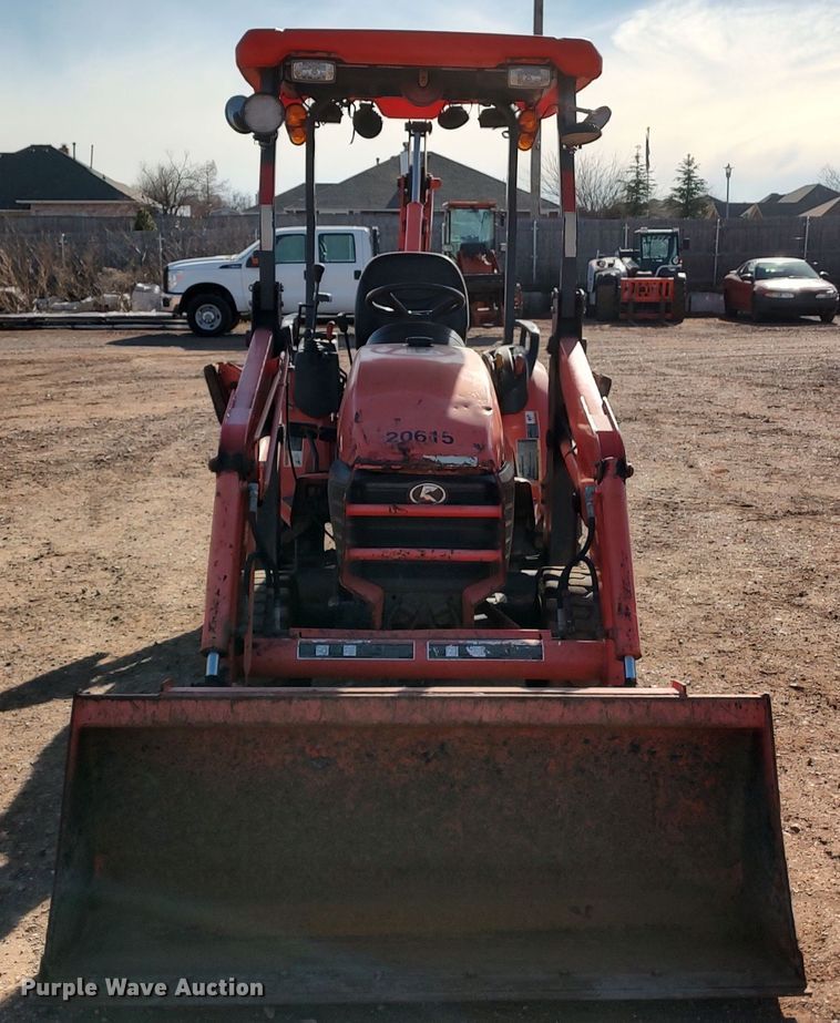 image for item LK9509 Kubota B26  backhoe