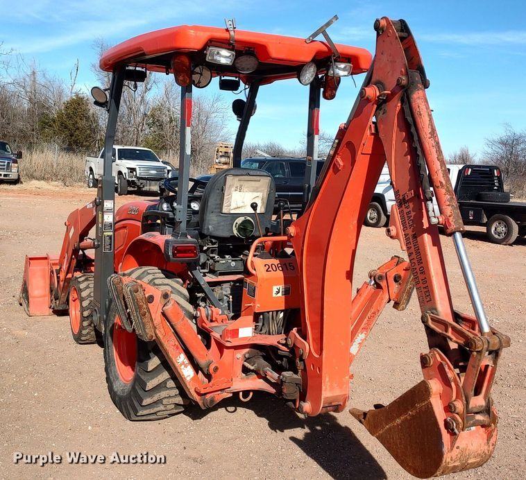 image for item LK9509 Kubota B26  backhoe
