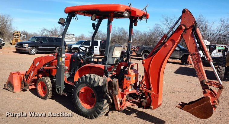image for item LK9509 Kubota B26  backhoe