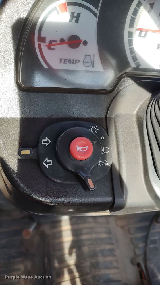 image for item LK9509 Kubota B26  backhoe