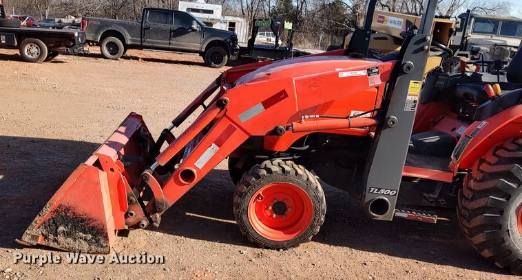 image for item LK9509 Kubota B26  backhoe