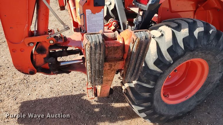 image for item LK9509 Kubota B26  backhoe